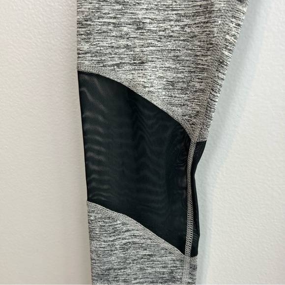 NWT Zoozatz NWT Williams Iowa Vitalize Hawkeye Leggings Size Small - Picture 5 of 11